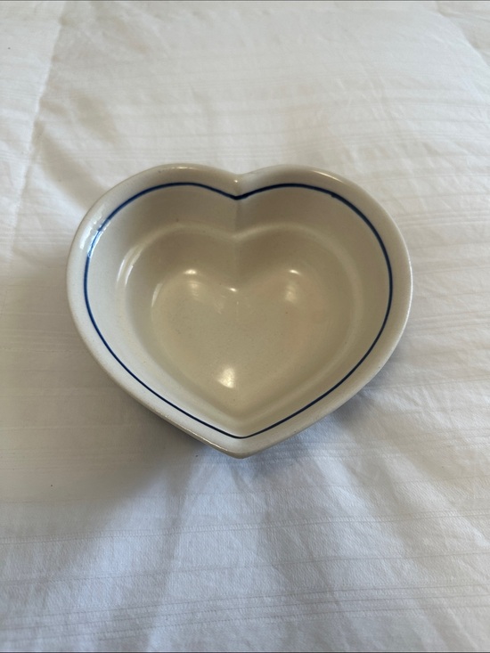 Boleslawiec Other - Boleslawiec Polish Gand Painted Ceramic Trinket Dish in Blue and Cream